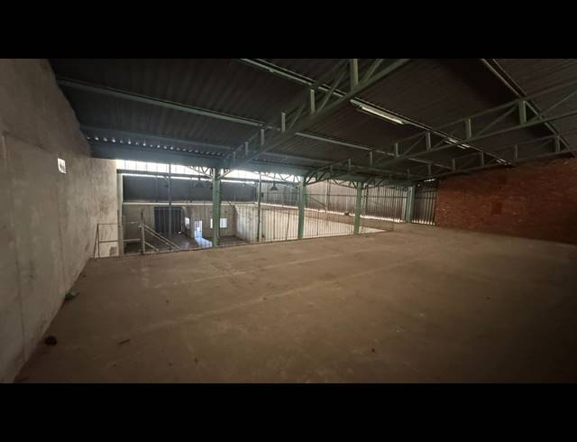 800M² WAREHOUSE TO LET IN PRETORIA WEST